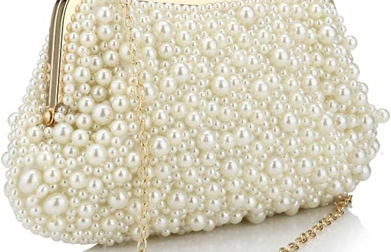 Sexy Clutches: How to Buy &amp; Wear a Designer Clutch Bag